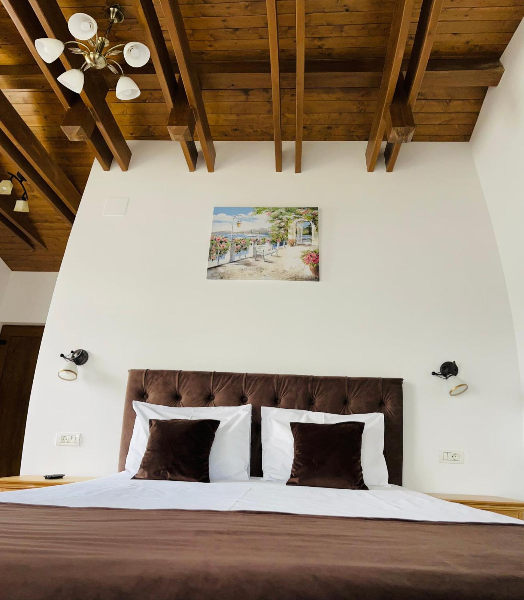 Casa Belcin Spa&Retreat Буштени Экстерьер фото