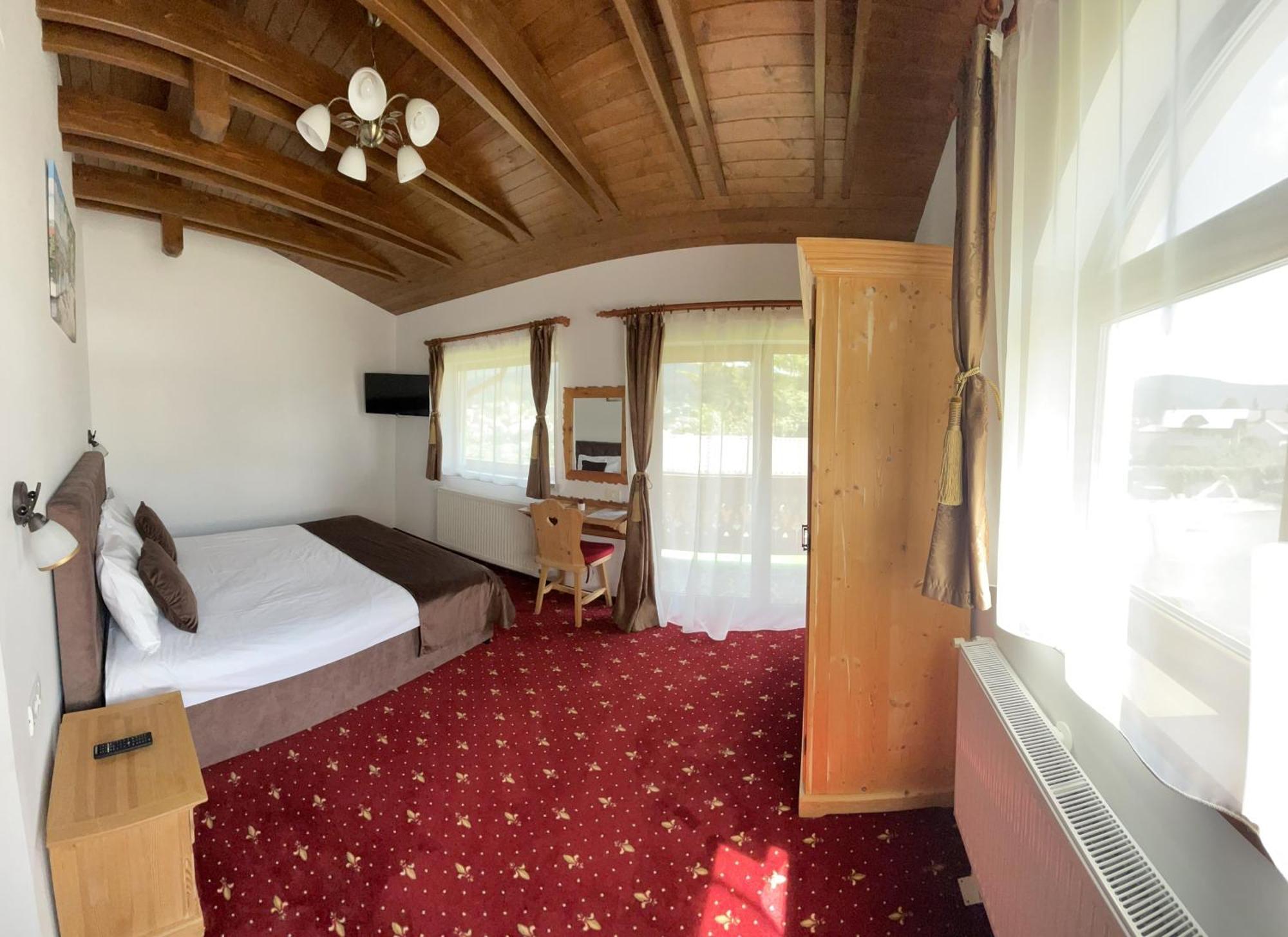 Casa Belcin Spa&Retreat Буштени Экстерьер фото