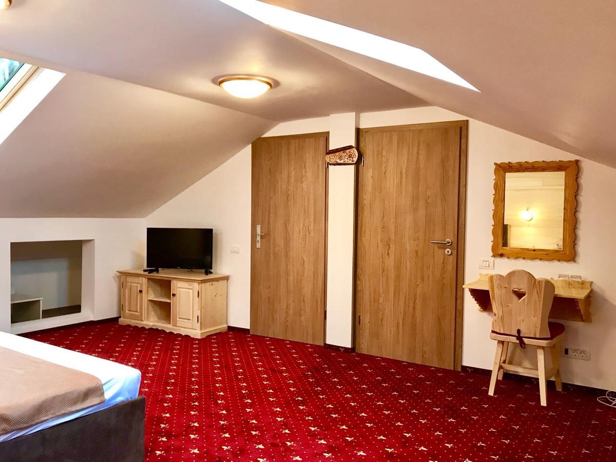 Casa Belcin Spa&Retreat Буштени Экстерьер фото