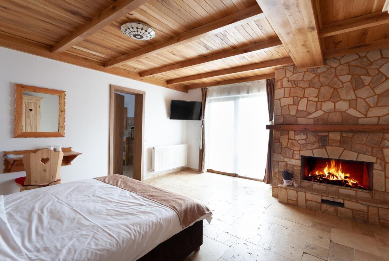 Casa Belcin Spa&Retreat Буштени Экстерьер фото